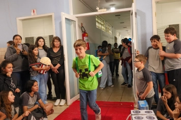 Foto - Desfile Mochila Maluca 2025 – Escola Irmã Dulce