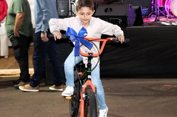 Foto - Entre Luzes e Palavras