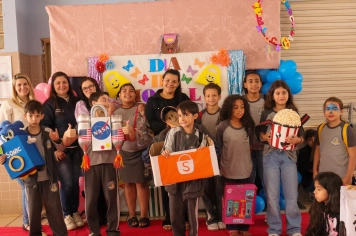 Foto - Desfile Mochila Maluca 2025 – Escola Irmã Dulce