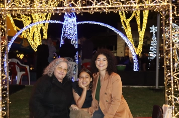 Foto - Entre Luzes e Palavras