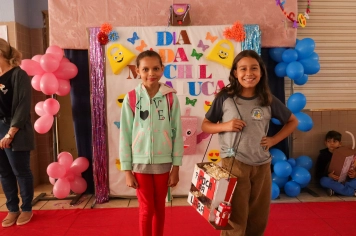 Foto - Desfile Mochila Maluca 2025 – Escola Irmã Dulce