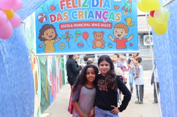 Foto - Desfile Mochila Maluca 2025 – Escola Irmã Dulce