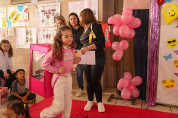 Foto - Desfile Mochila Maluca 2025 – Escola Irmã Dulce