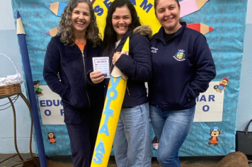 Foto - Volta às Aulas 2025 – Com Amor e Educação