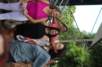 Foto - Unidade Móvel de Moda e Beleza