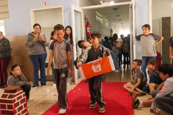 Foto - Desfile Mochila Maluca 2025 – Escola Irmã Dulce