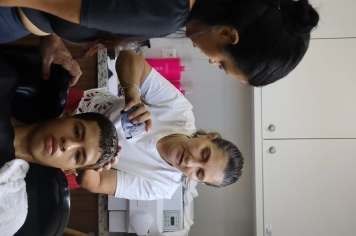 Foto - Unidade Móvel de Moda e Beleza