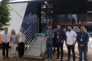 Foto - Unidade Móvel de Moda e Beleza