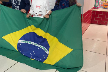 Foto - Volta às Aulas 2025 – Com Amor e Educação