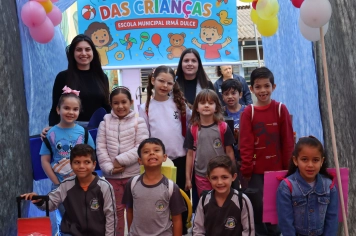 Foto - Desfile Mochila Maluca 2025 – Escola Irmã Dulce