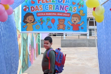 Foto - Desfile Mochila Maluca 2025 – Escola Irmã Dulce
