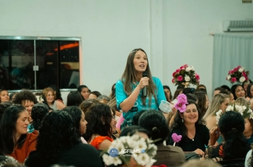 Foto - Uma Noite Para Elas: Dia da Mulher em Esperança Nova