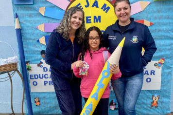 Foto - Volta às Aulas 2025 – Com Amor e Educação