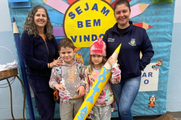 Foto - Volta às Aulas 2025 – Com Amor e Educação