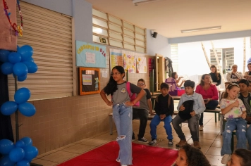 Foto - Desfile Mochila Maluca 2025 – Escola Irmã Dulce