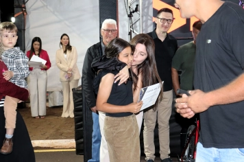 Foto - Entre Luzes e Palavras