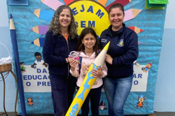 Foto - Volta às Aulas 2025 – Com Amor e Educação
