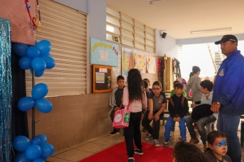 Foto - Desfile Mochila Maluca 2025 – Escola Irmã Dulce