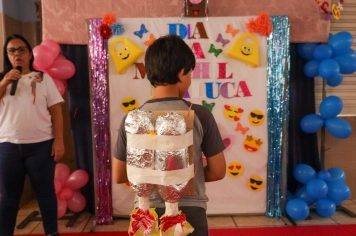 Foto - Desfile Mochila Maluca 2025 – Escola Irmã Dulce