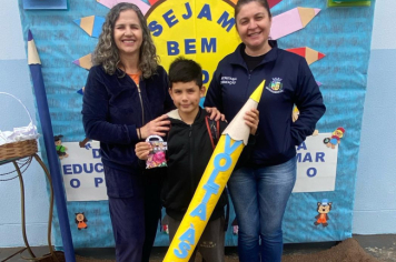 Foto - Volta às Aulas 2025 – Com Amor e Educação