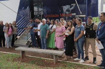 Foto - Unidade Móvel de Moda e Beleza