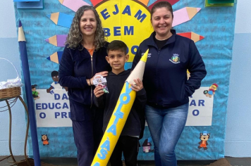 Foto - Volta às Aulas 2025 – Com Amor e Educação