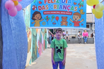 Foto - Desfile Mochila Maluca 2025 – Escola Irmã Dulce
