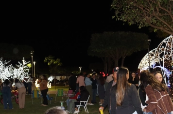 Foto - Entre Luzes e Palavras