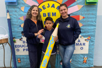 Foto - Volta às Aulas 2025 – Com Amor e Educação