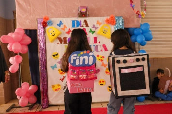 Foto - Desfile Mochila Maluca 2025 – Escola Irmã Dulce