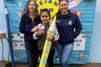 Foto - Volta às Aulas 2025 – Com Amor e Educação
