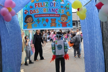 Foto - Desfile Mochila Maluca 2025 – Escola Irmã Dulce