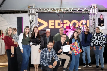 Foto - Entre Luzes e Palavras