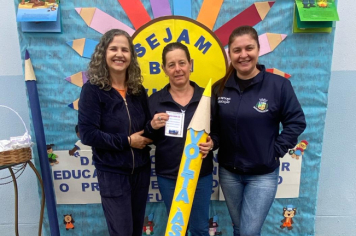 Foto - Volta às Aulas 2025 – Com Amor e Educação