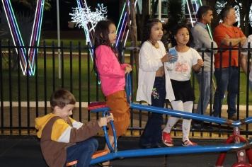 Foto - Entre Luzes e Palavras