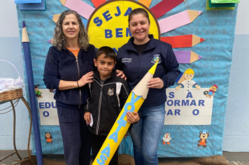Foto - Volta às Aulas 2025 – Com Amor e Educação