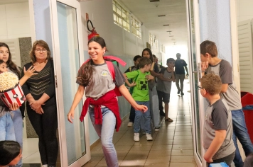 Foto - Desfile Mochila Maluca 2025 – Escola Irmã Dulce