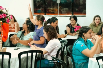 Foto - Uma Noite Para Elas: Dia da Mulher em Esperança Nova