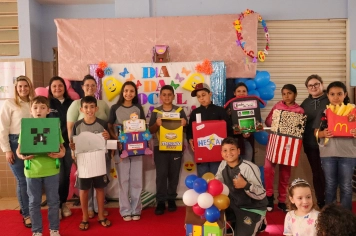 Foto - Desfile Mochila Maluca 2025 – Escola Irmã Dulce