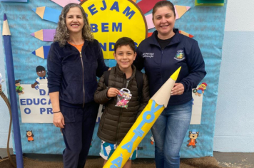 Foto - Volta às Aulas 2025 – Com Amor e Educação