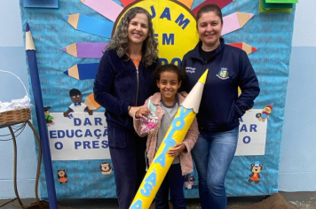 Foto - Volta às Aulas 2025 – Com Amor e Educação