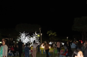 Foto - Entre Luzes e Palavras