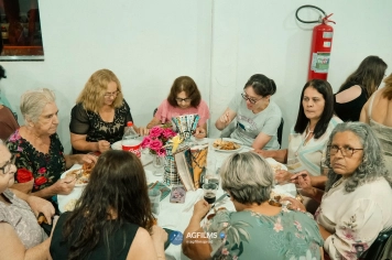 Foto - Uma Noite Para Elas: Dia da Mulher em Esperança Nova