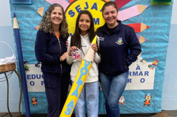 Foto - Volta às Aulas 2025 – Com Amor e Educação