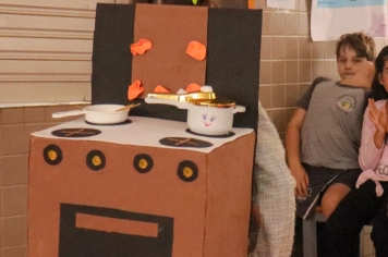 Foto - Desfile Mochila Maluca 2025 – Escola Irmã Dulce