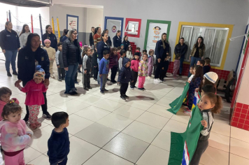 Foto - Volta às Aulas 2025 – Com Amor e Educação