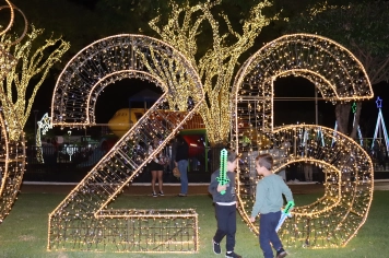 Foto - Entre Luzes e Palavras