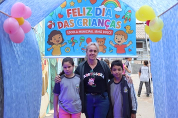 Foto - Desfile Mochila Maluca 2025 – Escola Irmã Dulce