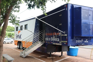 Foto - Unidade Móvel de Moda e Beleza