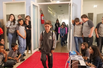 Foto - Desfile Mochila Maluca 2025 – Escola Irmã Dulce